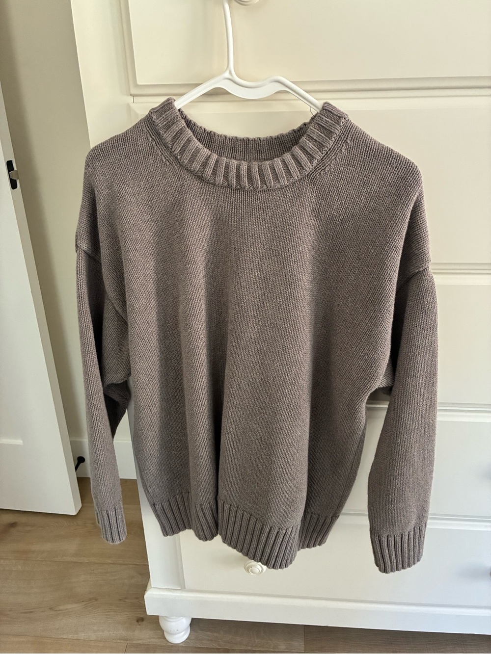 Women’s Crewneck Sweater in Taupe - Classic Knit
